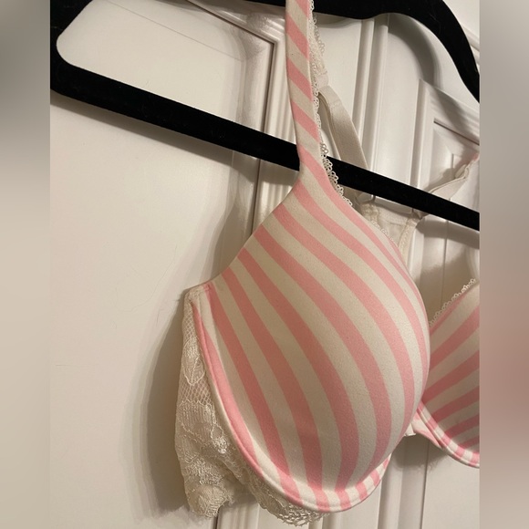 Gently Used Size 34D Victoria’s Secret Body by Victoria Bra - Picture 2 of 11